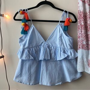 Adorable tank top with flair ties ✨